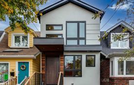 Maison en ville – East York, Toronto, Ontario,  Canada. C$1,615,000