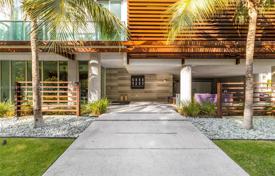 Copropriété – West Avenue, Miami Beach, Floride,  Etats-Unis. $375,000