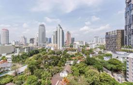 1 pièces appartement en copropriété à Khlong Toei, Thaïlande. $183,000