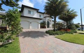 Villa – Sunny Isles Beach, Floride, Etats-Unis. $1,590,000