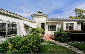 Maison de campagne – Miami Beach, Floride, Etats-Unis. $1,895,000
