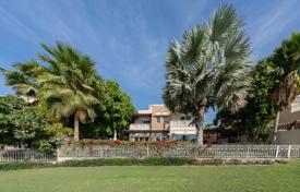 Villa – Dubai, Émirats arabes unis. $4,217,000