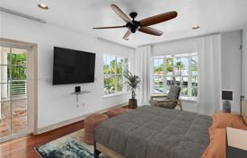 Maison en ville – North Miami, Floride, Etats-Unis. $3,450,000