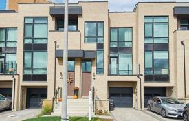 3 pièces maison mitoyenne à Etobicoke, Canada. C$1,402,000