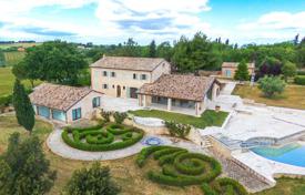 Villa – Marche, Italie. 1,990,000 €