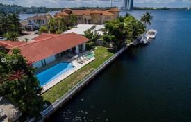 Villa – North Miami Beach, Floride, Etats-Unis. 1,475,000 €