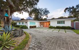 8 pièces villa 393 m² en Miami, Etats-Unis. $1,598,000