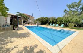 15 pièces villa 335 m² à Kyparissia, Grèce. 800,000 €