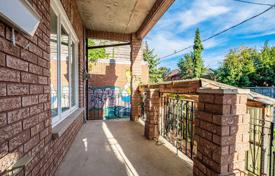 3 pièces maison mitoyenne à Old Toronto, Canada. C$2,104,000