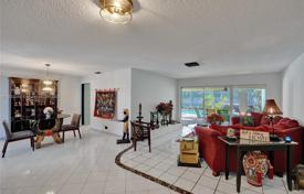 Maison en ville – Weston, Floride, Etats-Unis. $735,000
