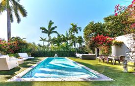 Villa – Lagorce Drive, Miami Beach, Floride,  Etats-Unis. $3,200,000