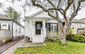 3 pièces maison en ville à Scarborough, Canada. C$1,161,000