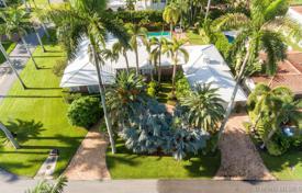 6 pièces villa 368 m² à Miami Beach, Etats-Unis. $2,745,000