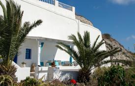 Villa – Santorini, Îles Égéennes, Grèce. 3,300 € par semaine