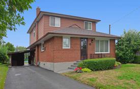 Maison en ville – Scarborough, Toronto, Ontario,  Canada. C$1,262,000