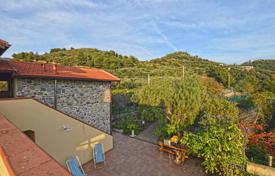 8 pièces villa 227 m² en Ligurie, Italie. 350,000 €