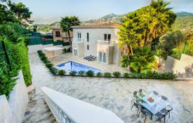 7 pièces villa 350 m² à Lloret de Mar, Espagne. 8,500 € par semaine