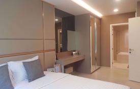 2 pièces appartement en copropriété à Khlong Toei, Thaïlande. $370,000