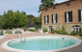 20 pièces villa 1040 m² à Trequanda, Italie. 2,200,000 €