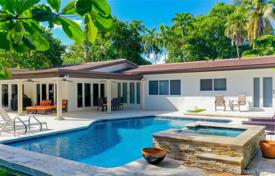 Villa – Coral Gables, Floride, Etats-Unis. $1,100,000