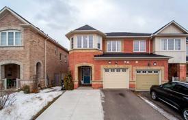 Maison mitoyenne – Scarborough, Toronto, Ontario,  Canada. C$1,143,000