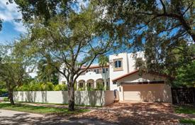 Villa – Key Biscayne, Floride, Etats-Unis. 2,783,000 €