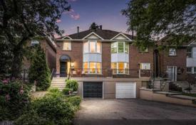 Maison mitoyenne – North York, Toronto, Ontario,  Canada. 1,281,000 €