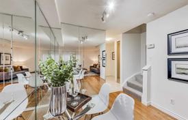 3 pièces maison mitoyenne à Old Toronto, Canada. C$1,083,000