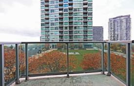 3 pièces appartement à Lake Shore Boulevard West, Canada. C$1,085,000