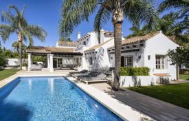 Villa – Nueva Andalucia, Marbella, Andalousie,  Espagne. 3,495,000 €