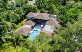 Villa – Miami, Floride, Etats-Unis. $1,850,000