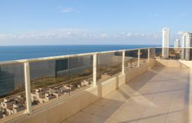 Penthouse – Netanya, Center District, Israël. $1,600,000