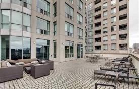 1 pièces appartement à Yonge Street, Canada. C$927,000