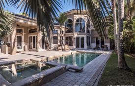 Villa – North Miami Beach, Floride, Etats-Unis. $1,599,000