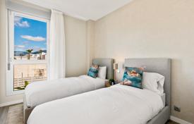 4 pièces appartement dans un nouvel immeuble 95 m² à Estepona, Espagne. 425,000 €