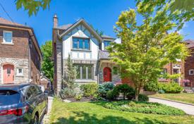 3 pièces maison en ville à Etobicoke, Canada. C$2,094,000