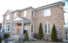 Maison mitoyenne – Scarborough, Toronto, Ontario,  Canada. C$1,074,000
