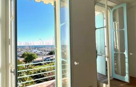 3 pièces appartement à Menton, France. 580,000 €