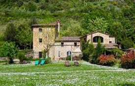 8 pièces villa 458 m² à Montaione, Italie. 1,250,000 €