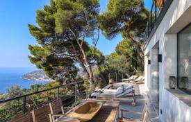 5 pièces villa 200 m² à Villefranche-sur-Mer, France. Price on request