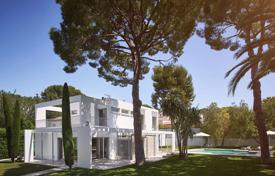 Villa – Cap d'Antibes, Antibes, Côte d'Azur,  France. 3,850,000 €