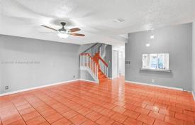 Maison en ville – Margate, Broward, Floride,  Etats-Unis. $355,000