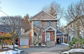 Maison en ville – North York, Toronto, Ontario,  Canada. C$2,282,000
