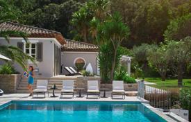 9 pièces villa 2500 m² à Saint Tropez, France. Price on request