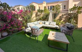 Villa – Dubai, Émirats arabes unis. $565,000