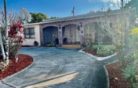 Maison en ville – Coral Gables, Floride, Etats-Unis. $675,000