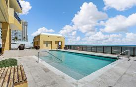 Appartement – Collins Avenue, Miami, Floride,  Etats-Unis. $725,000