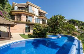 8 pièces villa 360 m² à Lloret de Mar, Espagne. 1,590,000 €