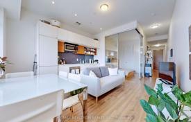 Appartement – Saint Clair Avenue West, Old Toronto, Toronto,  Ontario,   Canada. C$748,000
