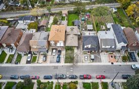 4 pièces maison en ville en York, Canada. C$1,810,000